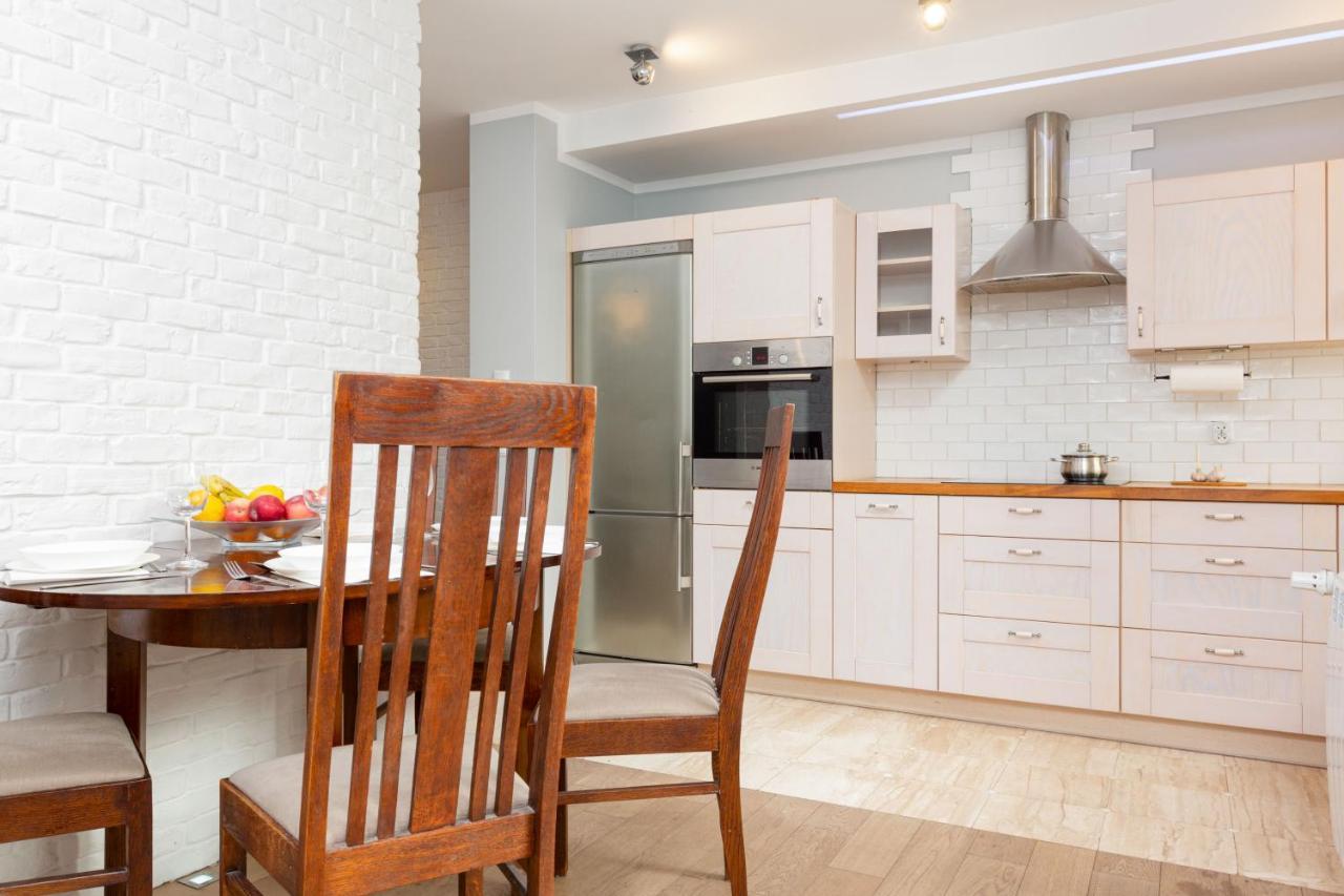 Apartment Center Czerniakowska Warsaw